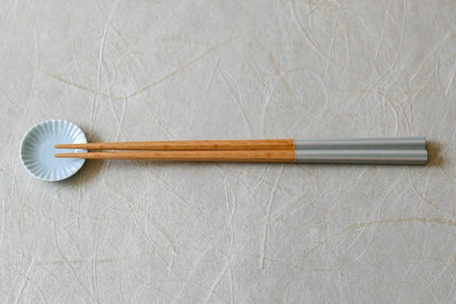 その他 箸：天然木
箸置き：磁器 ISH-0003